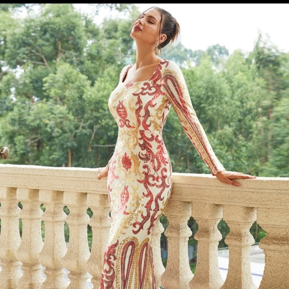 Glamorous Multicolored Sequined Mermaid Maxi Formal Gown - Picture 8 of 16